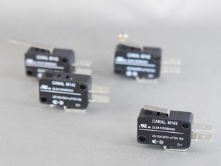 Canal M142 series micro switches.